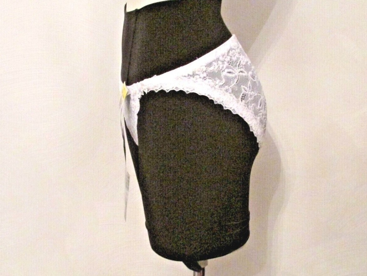 NWT Playtex 2263 Thank Goodness It Fits Signature Lace String Bikini