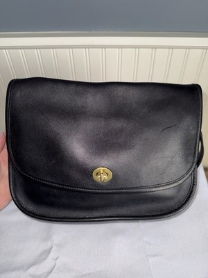 Vintage Coach Black Leather Gold City Crossbody Bag Purse Turnlock