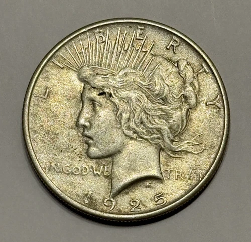 1925 Peace Silver Dollar (90% Silver) ~ UNC