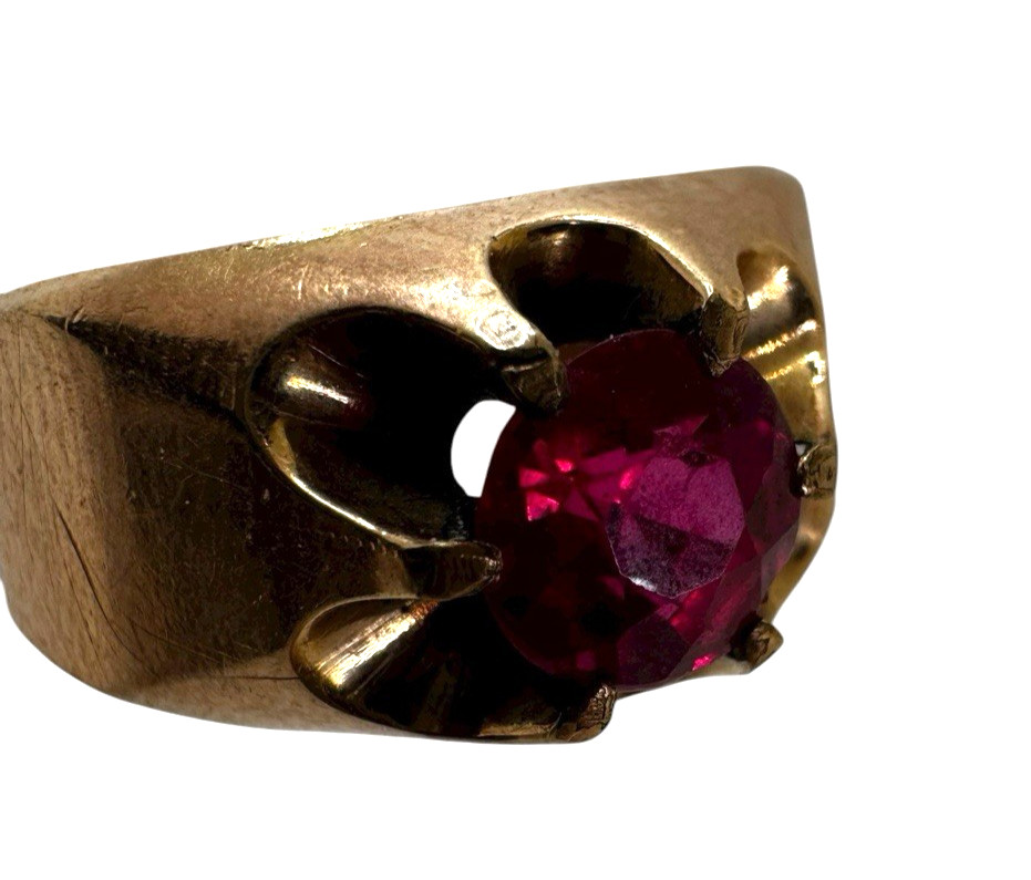 Solid 10K Yellow Gold Ruby Stone Ring Size 9 - image 10