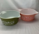 Vintage Pyrex 475 Crazy Daisy & Pink Gooseberry 2.5 QT Set of 2 (Two)