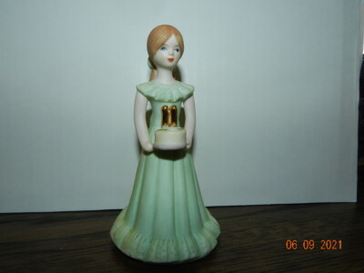 AGE 11 BRUNETTE Growing Up Birthday Girls Year Figure Bisque Porcelain-Enesco
