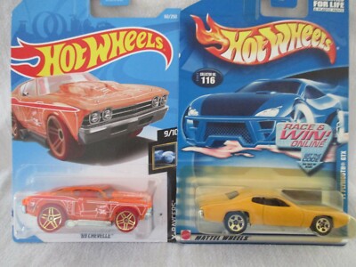 Hot Wheels '69 Chevelle Treasure Hunt, '71 Plymouth GTX