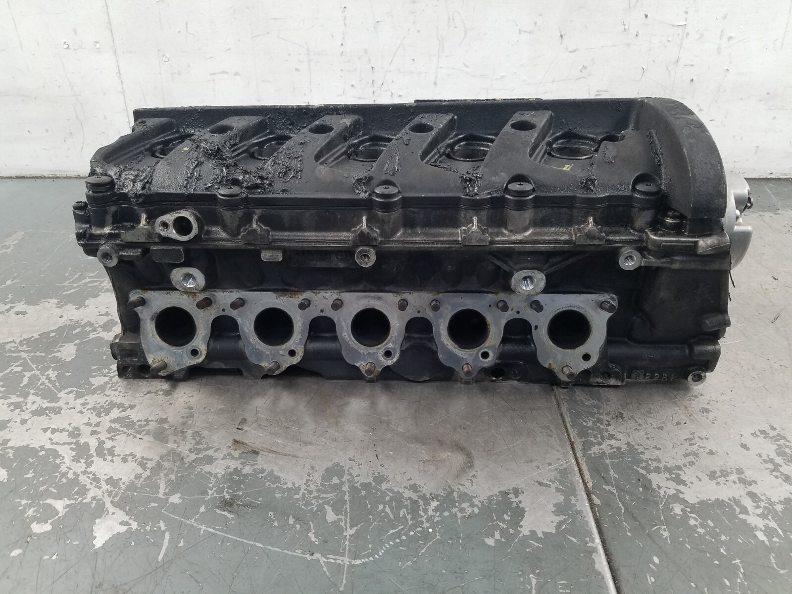 2005 Lamborghini Gallardo 5.0L V10 Left Cylinder Head 6-10 #2070 H3