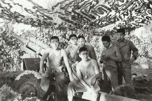 POSTCARD WWII Japanese-American Howitzer Crew 522nd Artillery Bn Italy 1944 MNT - 第 1/1 張圖片