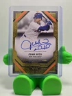 2025 Topps Tier One - Juan Soto on card Auto 23/25 Gold Foil