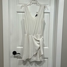 DREW Colby Wrap Dress Size Small - Perfect for Bridal Events