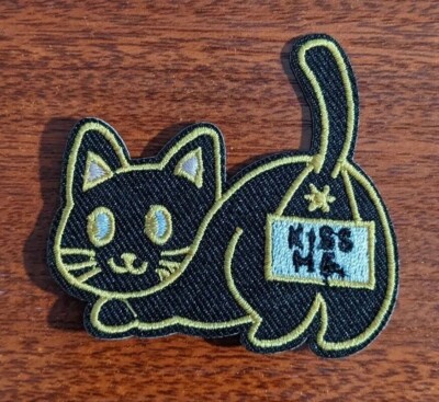 Kiss Me Kitty Black Cat Sexy Humor Embroidered Iron On Small Patch 1.5x2.5''