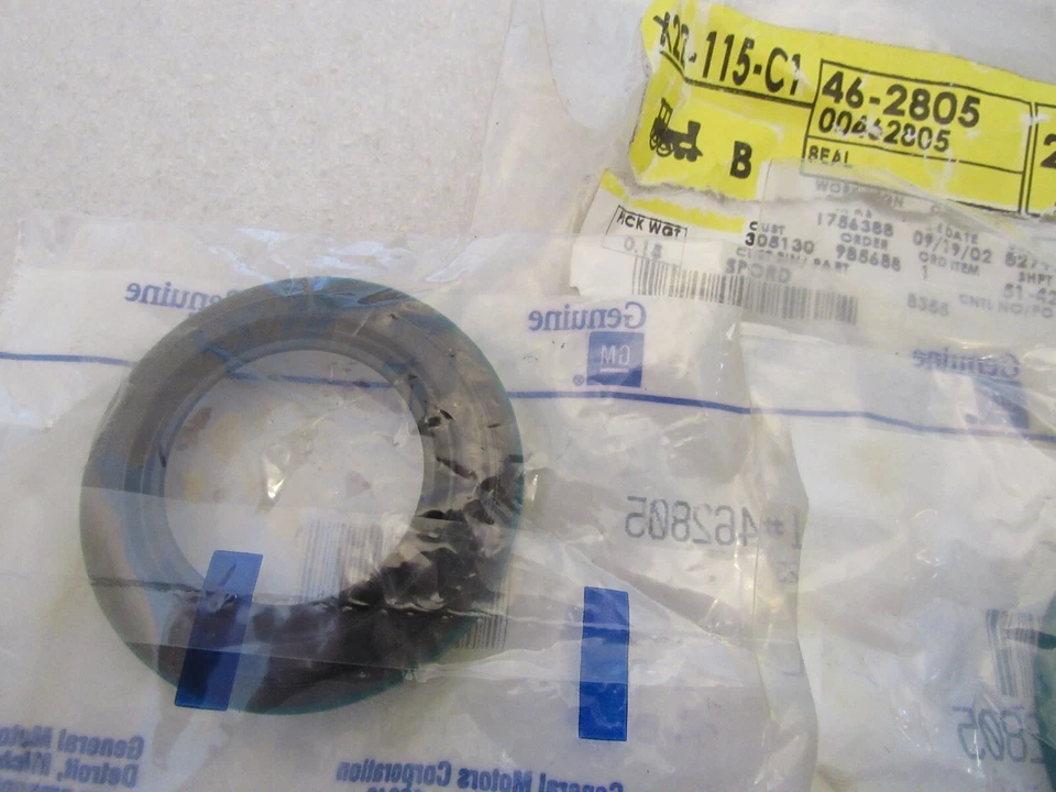 Nuevo de Lote Antiguo Chevy GMC K3 K35 1977-86 Pick-up Front King Pin Rodamiento Tapa Sello GM 462805 Foto 2 de 4