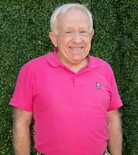 Leslie Jordan 8x10 Glossy Photo