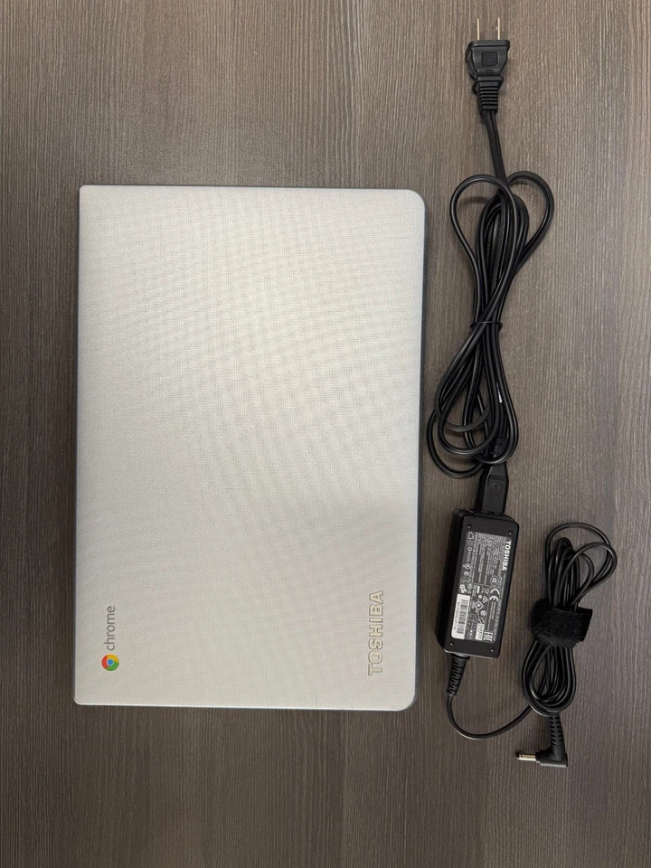 Toshiba Chromebook 2 CB35-B3340 13,3 дюйма (Intel Celeron, 1,6 ГГц, 4 ГБ RAM, 16 ГБ) - Изображение 2 из 4