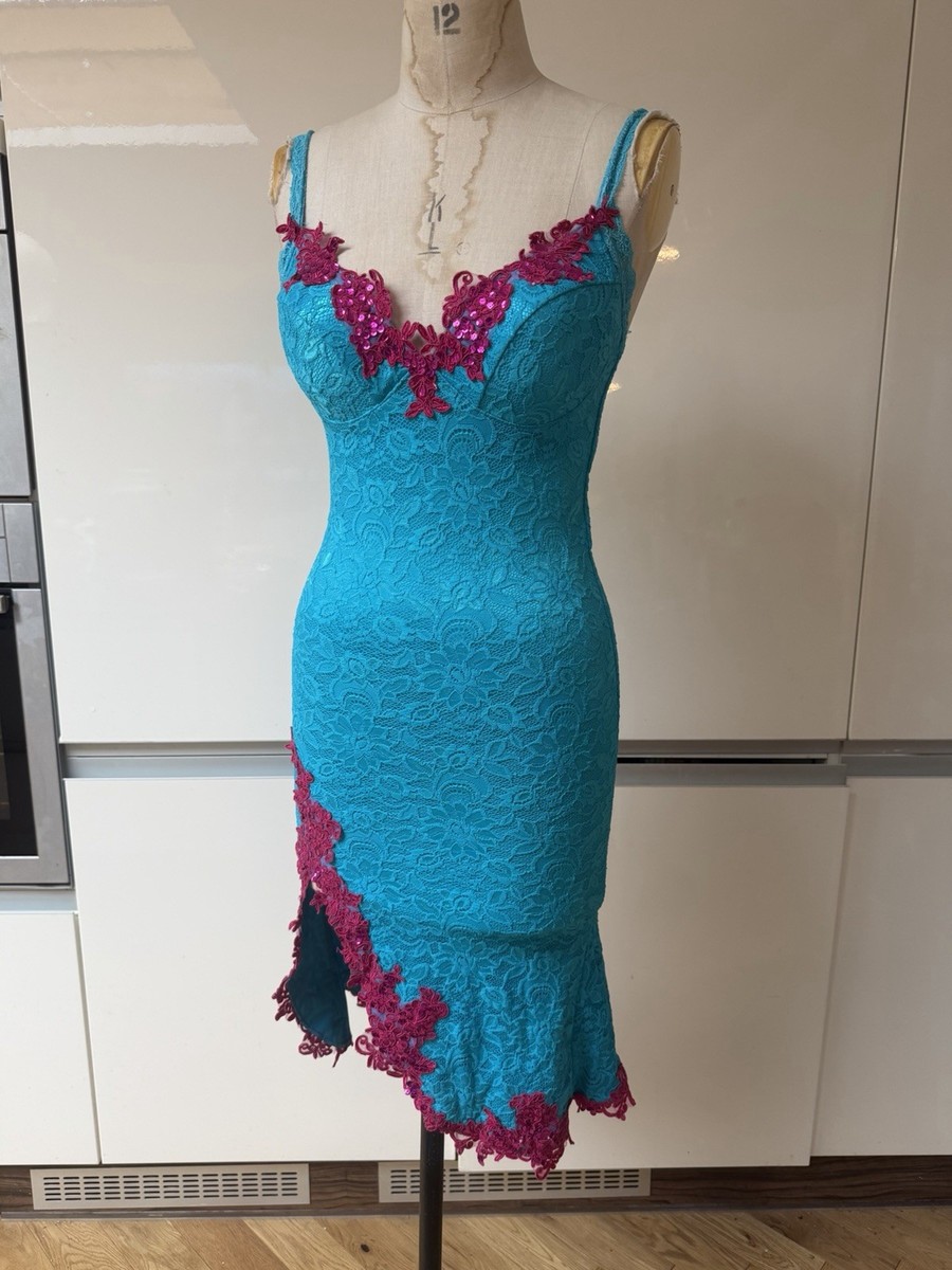 CATWALK COLLECTION LONDON DRESS BLUE PINK ONE SIZE Y2K LACE FITTED STRETCH | eBay CATWALK COLLECTION LONDON DRESS BLUE PINK ONE SIZE Y2K LACE FITTED STRETCH | eBay