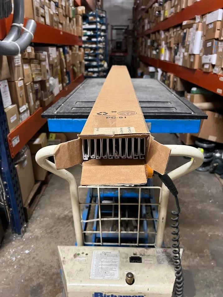 Panduit Panduct NC1.5WH6 Cubierta de conducto de cableado al ras libre de halógenos Nueva caja abierta Foto 4 de 4