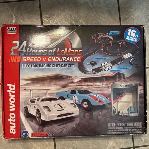 Slot Car Race Set 24 Hours of Le Mans Speed V Endurance Auto World Ford GT40