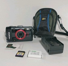 Olympus Tough TG-2 12MP Waterproof Digital Camera Battery SD Charger Case