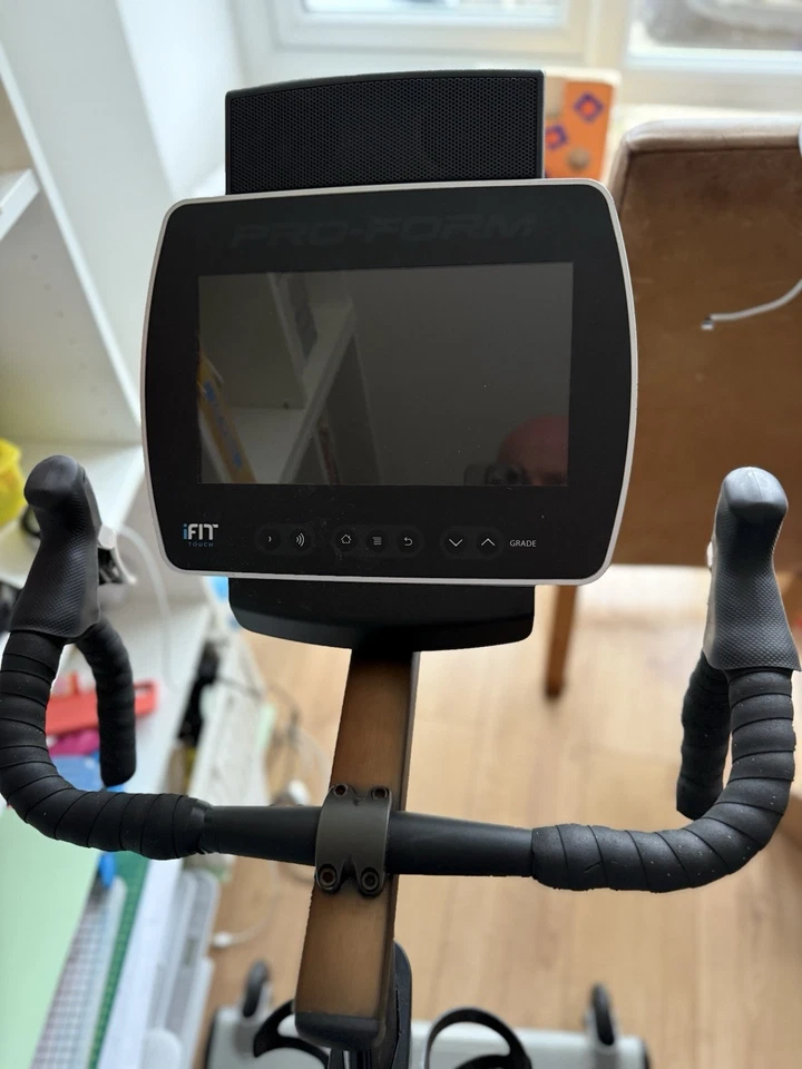 Pro-form Tour de France Exercise spin Bike 5.0  Magnetic Resistance ProForm - Image 3 of 4