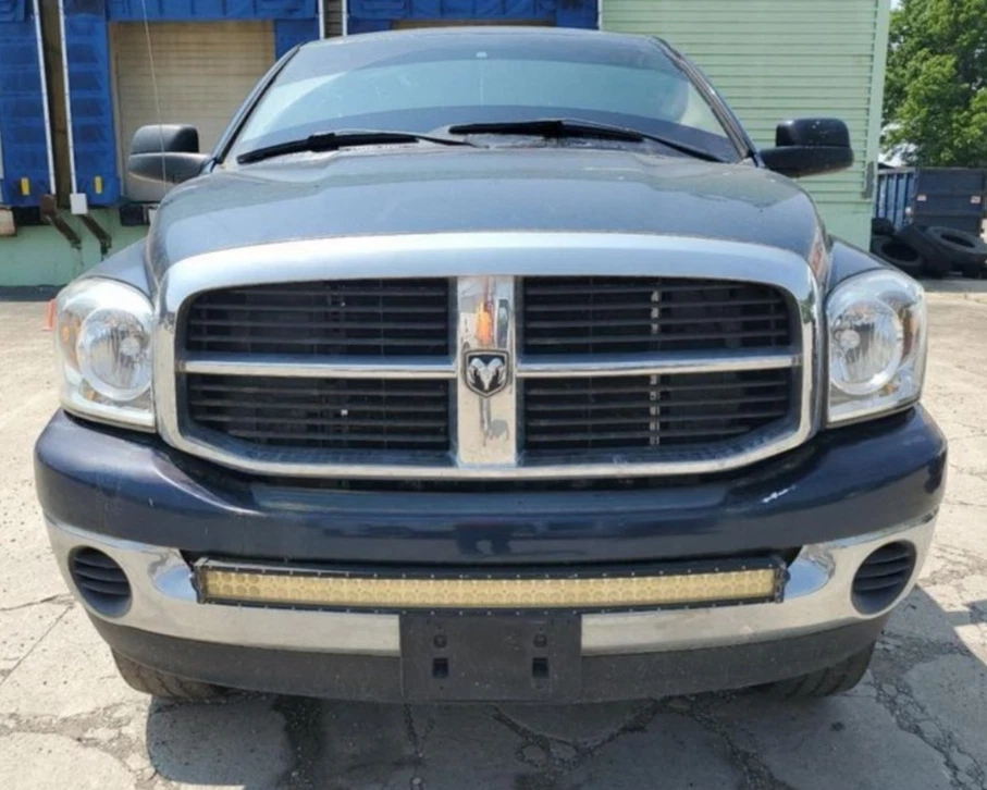 2003-2008 Dodge Ram 2500 Front Left Driver Spindle And Knuckle Assembly Oem - Image 3 of 4