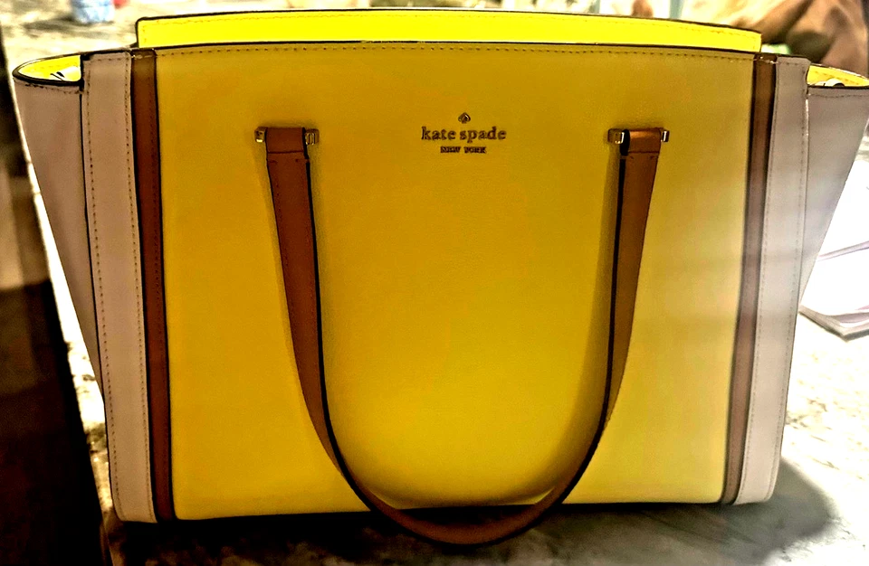 Kate Spade Lemon/White Brand New Pocket Bag/long handle not included - Image 4 of 4
