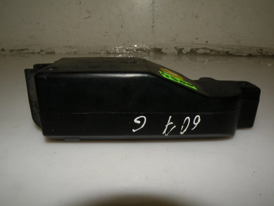 PEUGEOT 607 2005 REAR TAILGATE BOOT LOCK CATCH MECHANISM OEM 9627816980 - Image 4 of 4