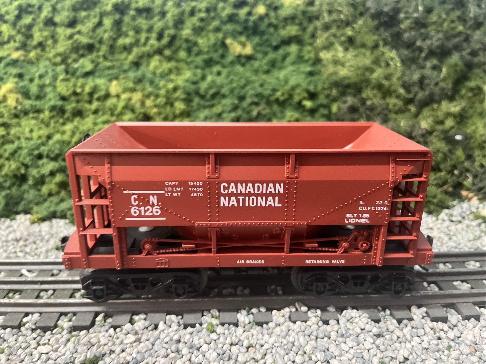 Lionel Canadian National Ore Car w/Kadee Couplers 66126 eBay