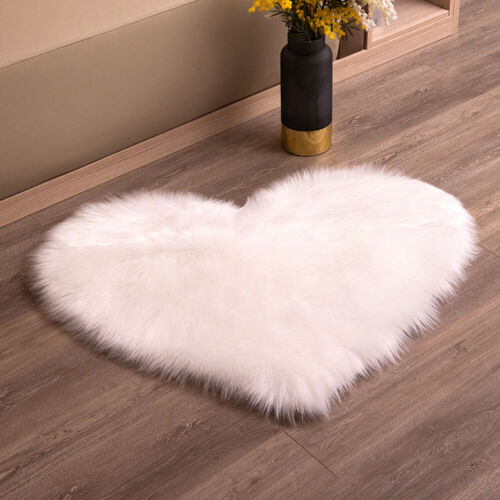 Heart Shaped Fluffy Rug Carpet Bedroom Soft Comfortable Decoration Floor Mat - Picture 8 of 9