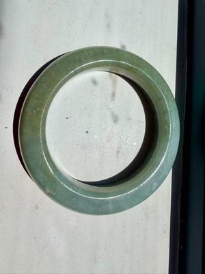 Nephrit Hetian Jade Armreif 56m Flusskiesel Samen halb blau halb Zucker 新疆籽料半蓝半糖