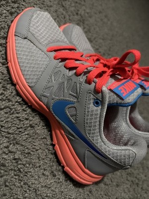 W Size 7.5 - Nike Air Relentless 2 Wolf Grey, Atomic Red, Blue.