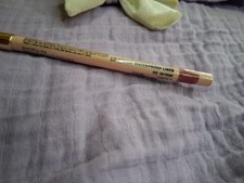 lip liner