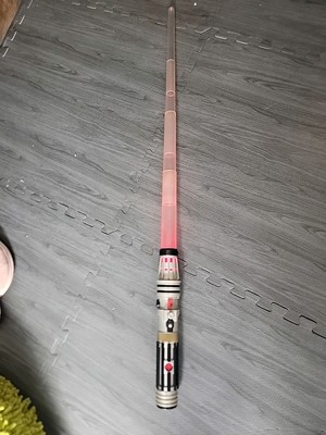 STAR WARS GALAXYS EDGE CUSTOM LIGHT SABER 40 INCH White Plastica