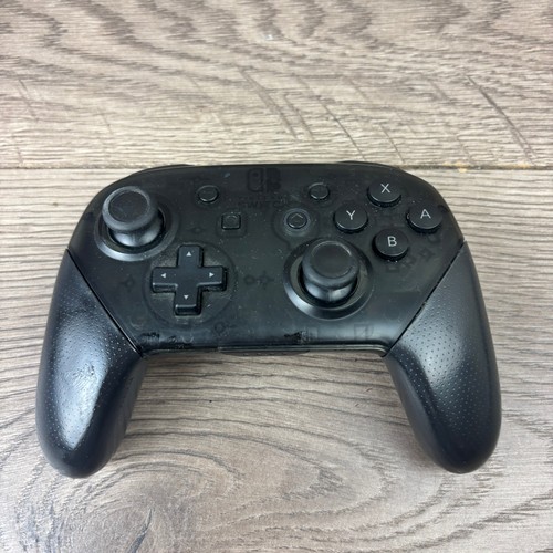 Genuine Official Nintendo Switch Wireless Pro Controller HAC-013 Black - Picture 2 of 11