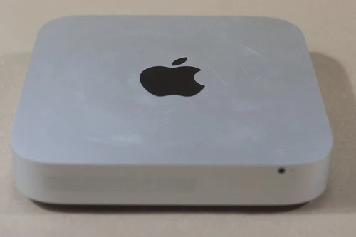 Mac Mini (Late 2014: 2.6 GHz i5 Dual Core Processor, 256 GB  8 GB RAM) Very Good