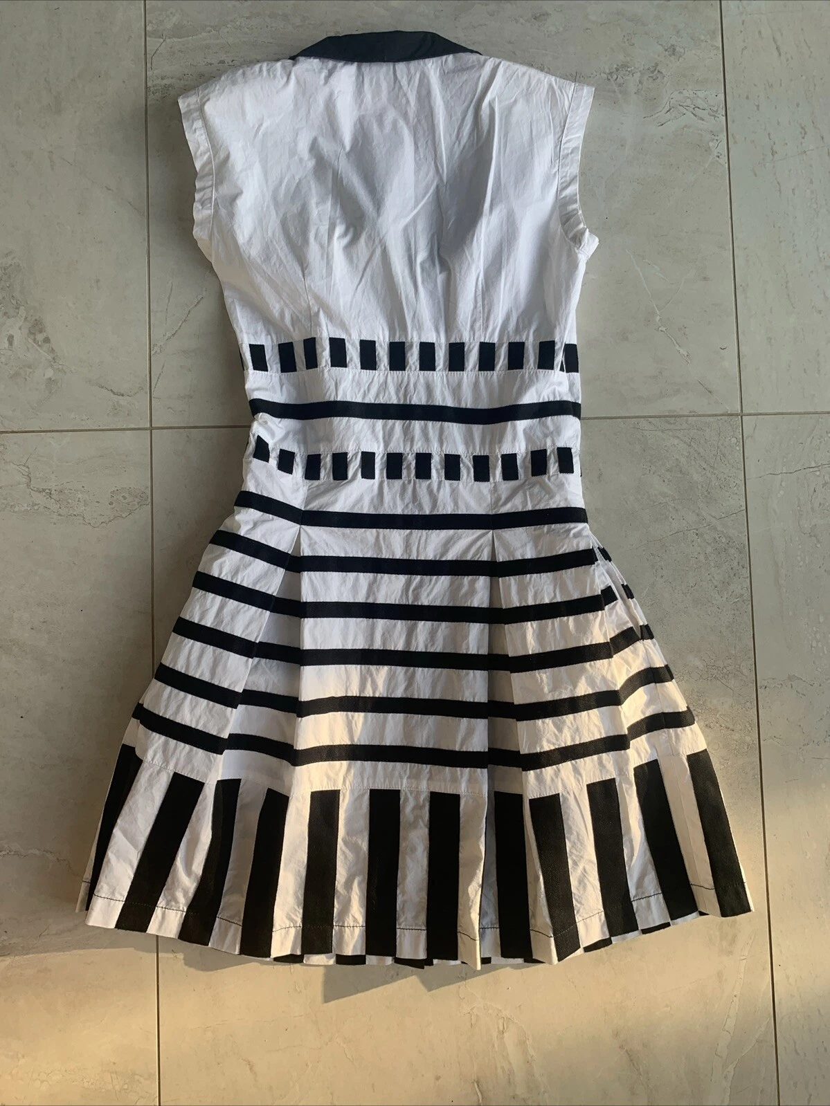 Moschino Dall'Italia Abito Corto Bianco e Nero UK 10