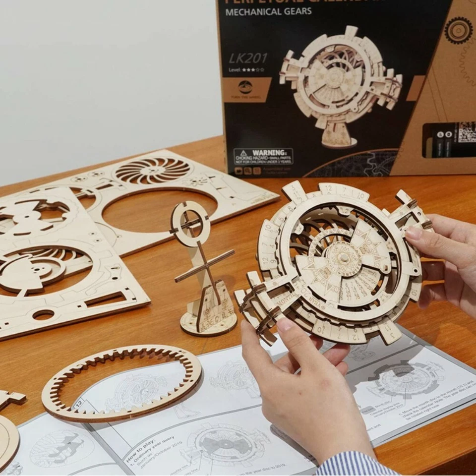 Rokr 3D-Puzzle "Perpetual Calendar" - Bild 4 von 4