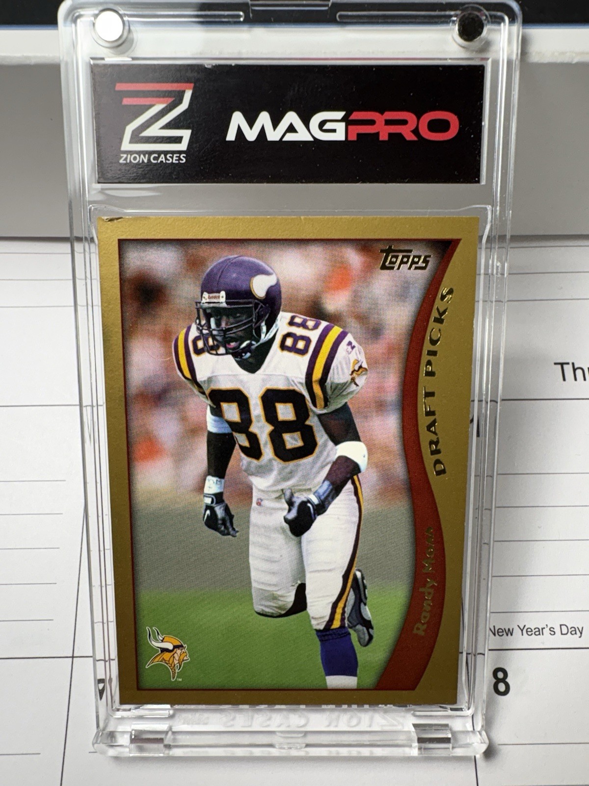 Randy Moss 1998 Topps Rookie Card #352 *Corner DMG- See Pic #3