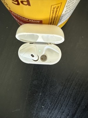 Apple AirPods A1602 2nd Generation Wireless Bluetooth Earbuds