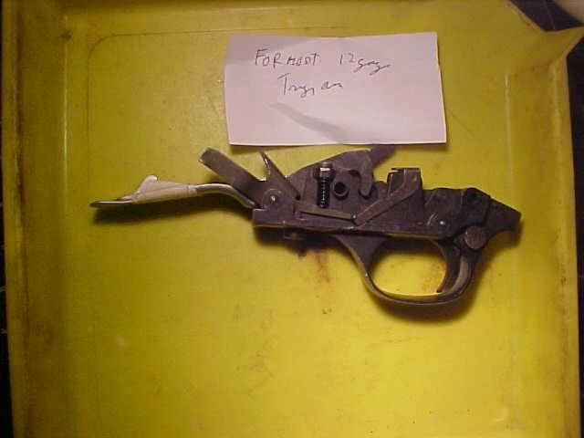 Striker And lifetr housing Assembly for a formost  model 6870   12 ga