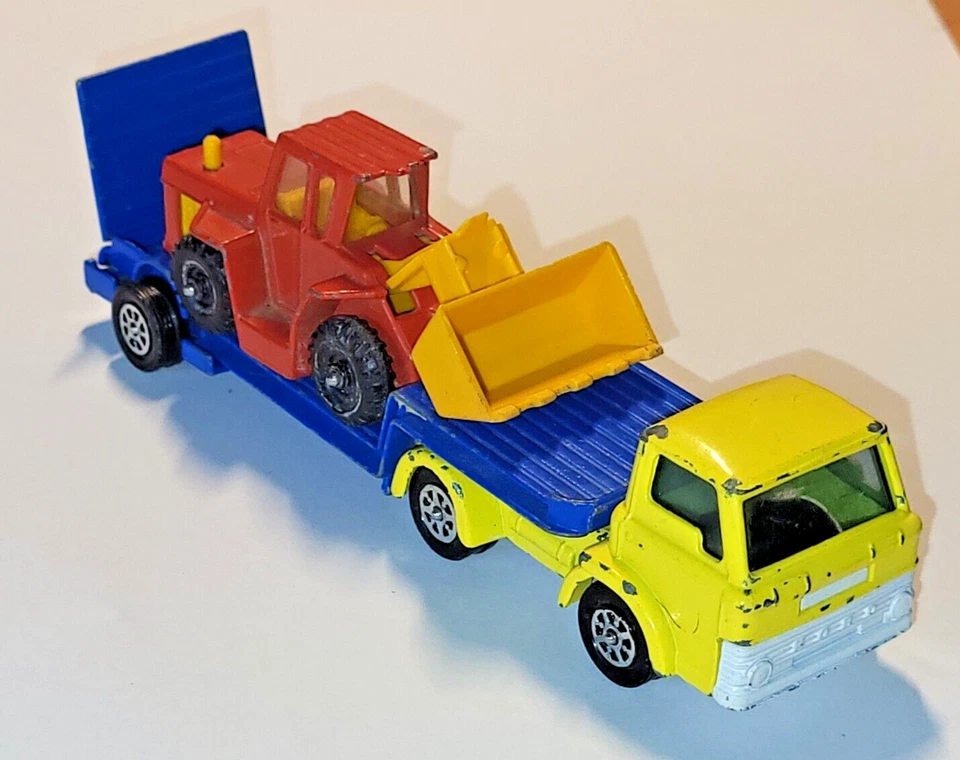 Corgi Juniors Whizzwheels Ford D-Series PKW Transporter + Schaufelbagger - Bild 2 von 4