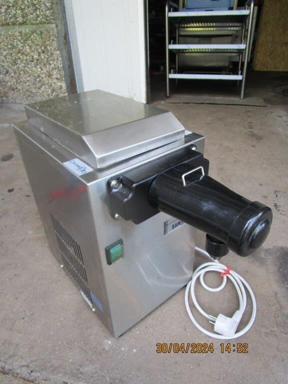 Vaihinger Sanomat Amigo Sahnemaschine Sahne Spender