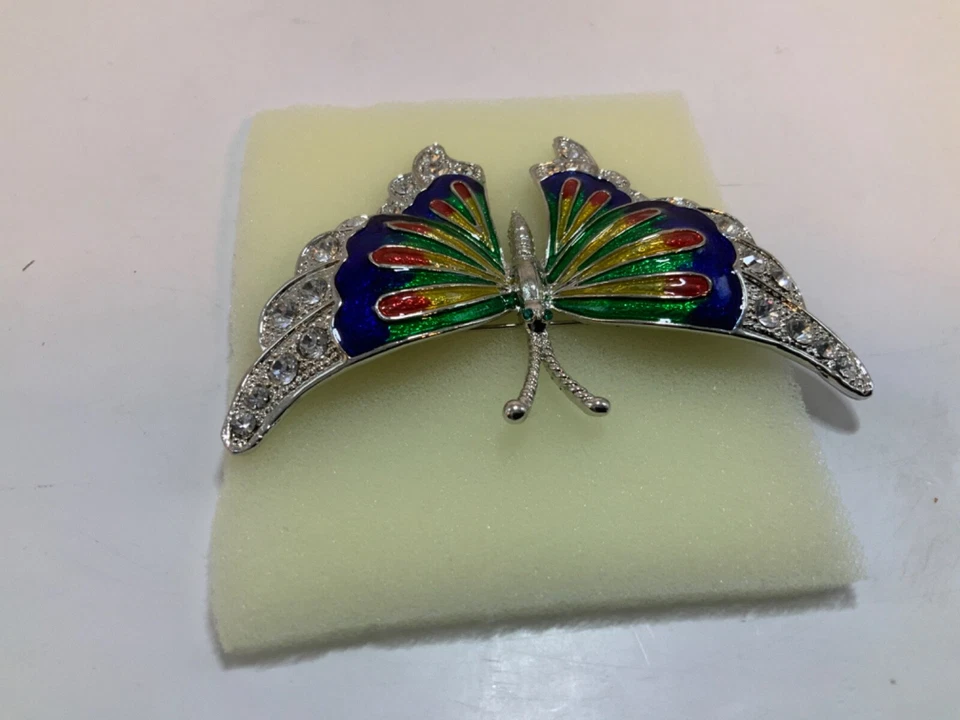 VINTAGE BUTTERFLY ENAMELED COLORS SPARKLING RHINESTONE CRYSTAL BROOCH JEWELRY - Image 4 of 4