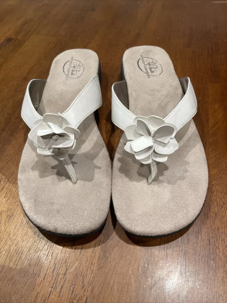 Life Stride Elysia White Flower Thong Sandals womens size 9M eBay