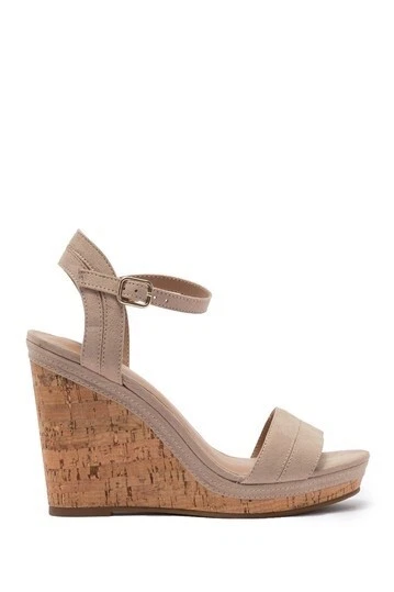 Call It Spring Acaviel Taupe Wedge Sandals. Sz 41/10. NIB! - Image 3 of 4