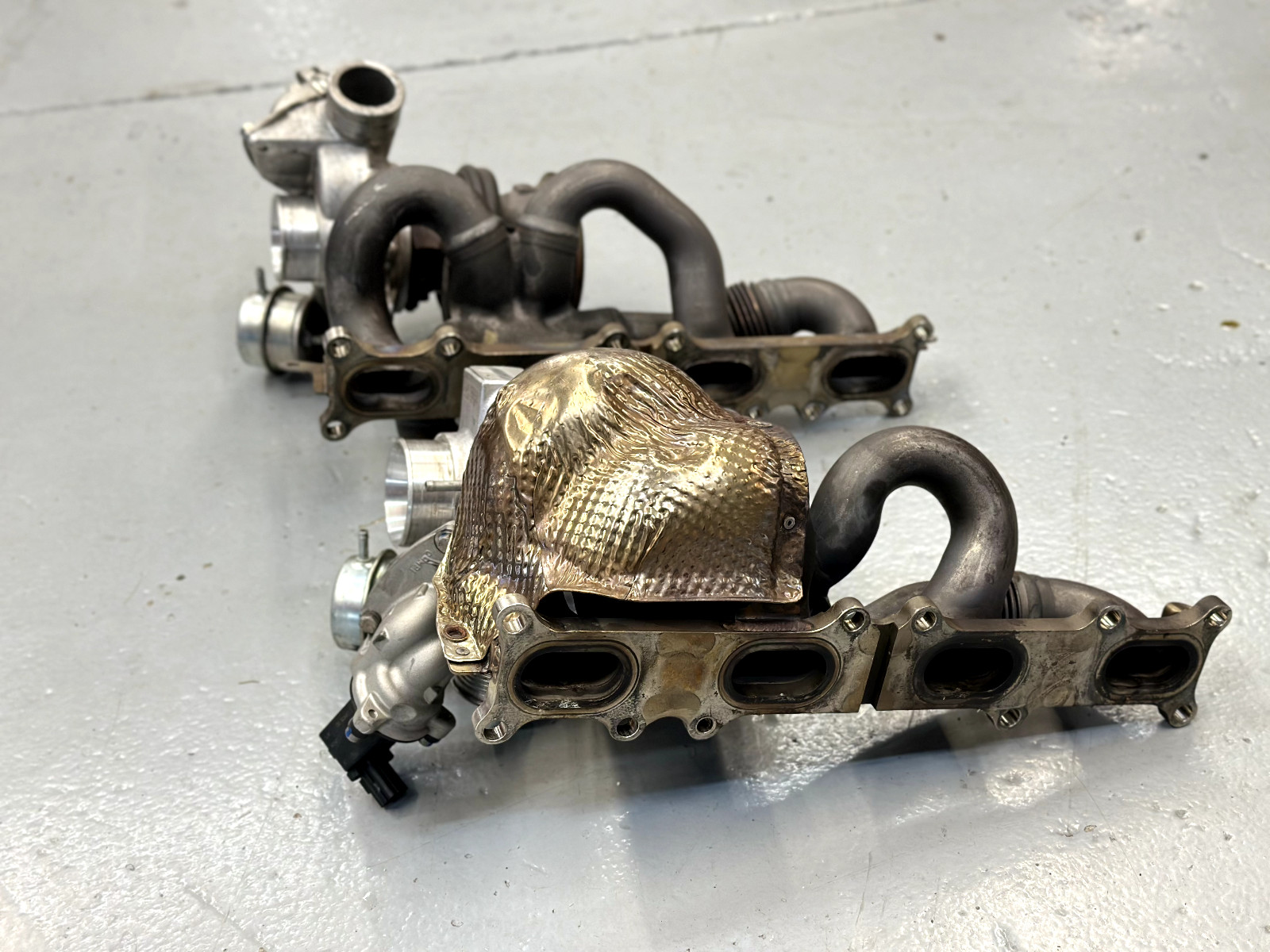 McLaren 570 GT4 turbochargers 13F0546CP 13F0545CP Left+Right OEM used