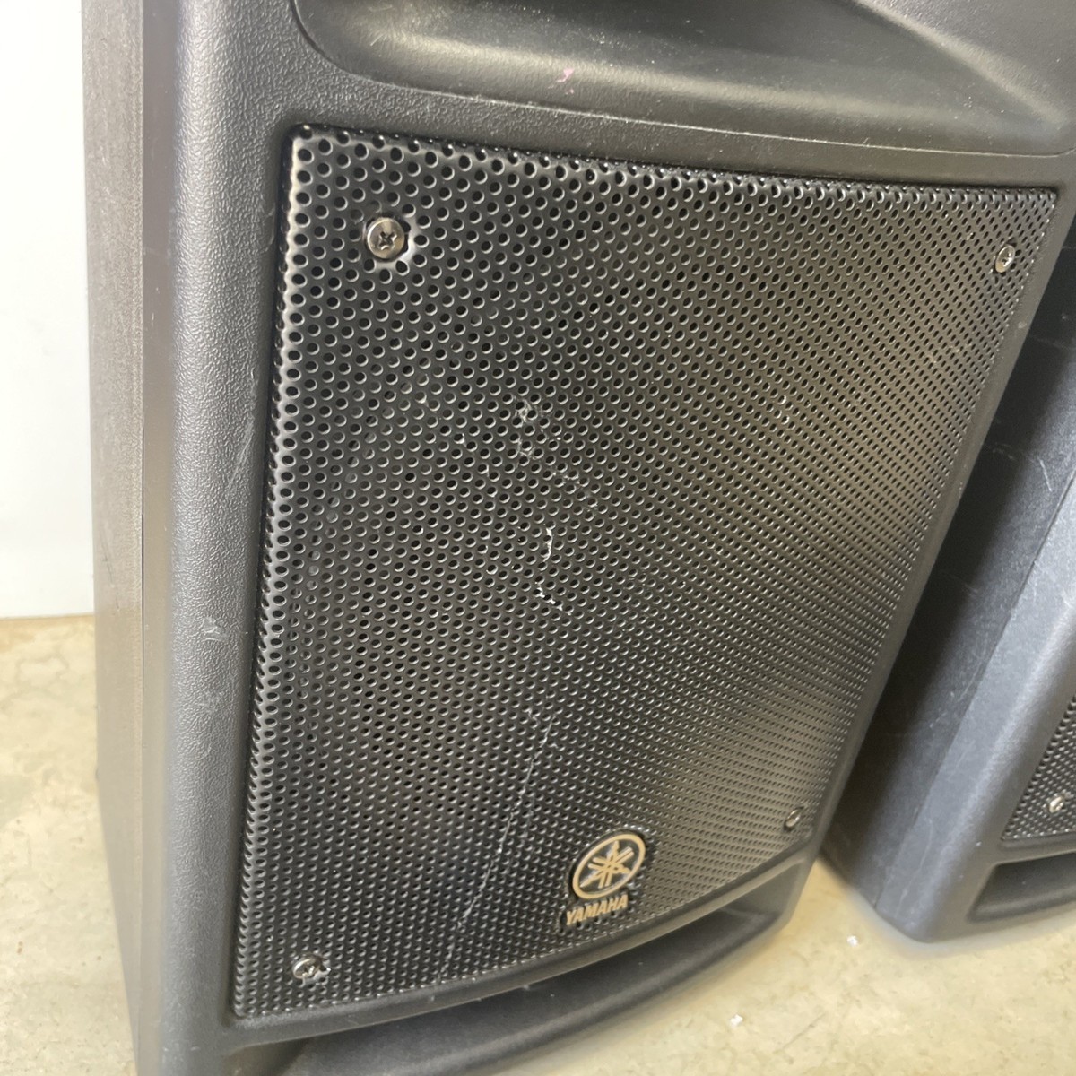 2) Yamaha STAGEPAS 300 Portable PA System Performer 150m SPEAKER
