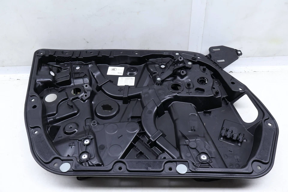 2017-2023 MERCEDES-BENZ GLC43 AMG - Front LEFT DOOR Window Regulator W/ Panel - Image 2 of 4