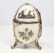 Vintage Sankyo Egg Shaped Music Box & Gold Color JAPAN Picture Frame Slot 