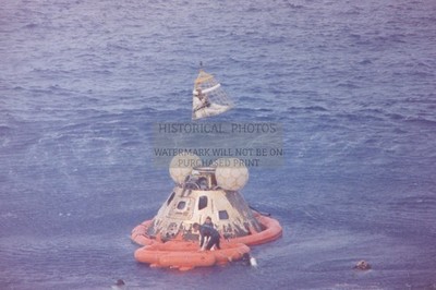 APOLLO 13 CREW HELICOPTER RECOVERY AT SEA 1970 4X6 PHOTO