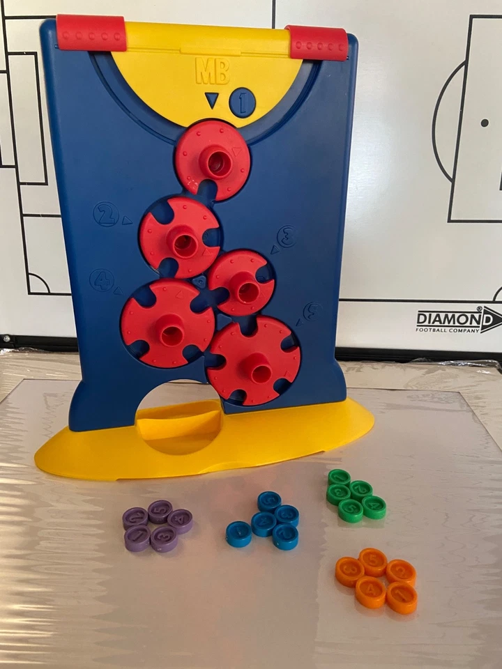 Downfall Vintage Board Game Hasbro MB Games 1999 - 100% Complete + Box/Instructi - Image 2 of 4