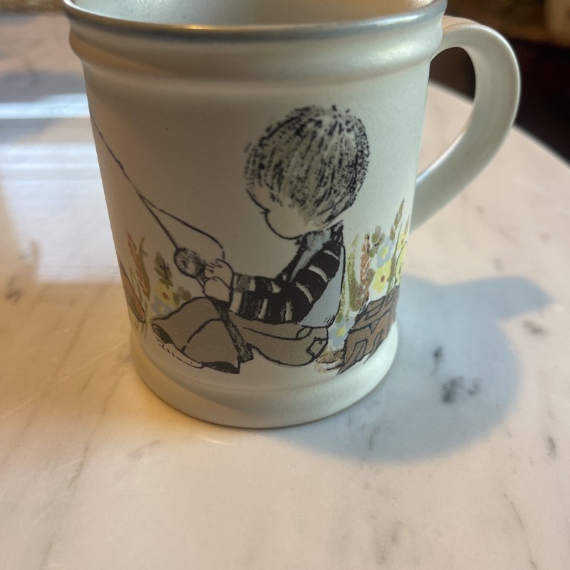 DENBY ENGLAND DREAM WEAVER CHILD'S MUG 10 OZ BLUE TRIM BOY FLOWERS MUSHROOMS