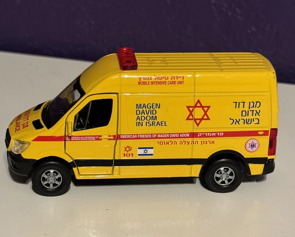 Welly 压铸救护车 以色列 梅赛德斯 Van 移动护理单元 Magen David Adom — 第 4/4 张图片