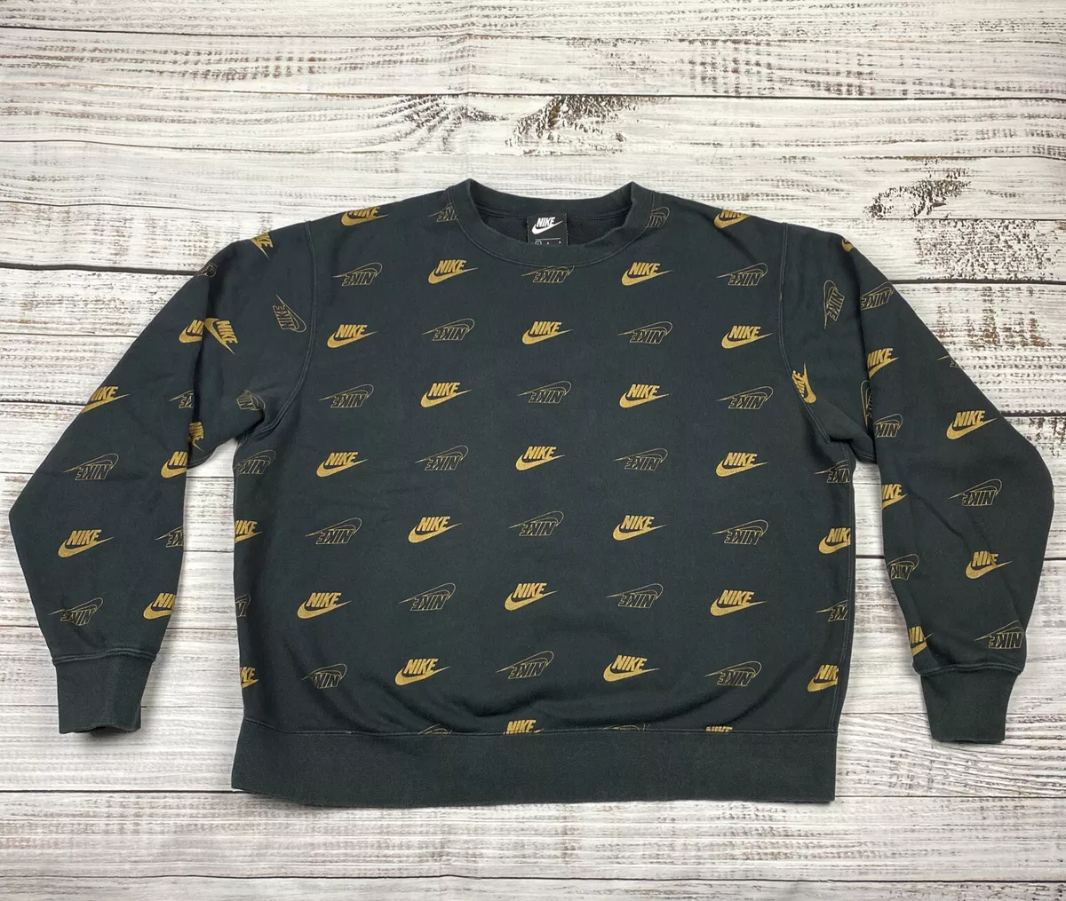 Black and gold outlet nike sweatshirt women's